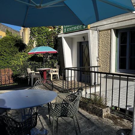 Charmant 2 Pieces Avec Terrasse Proche Centre Ville - Parking Gratuit A Proximite Lourdes Exterior foto