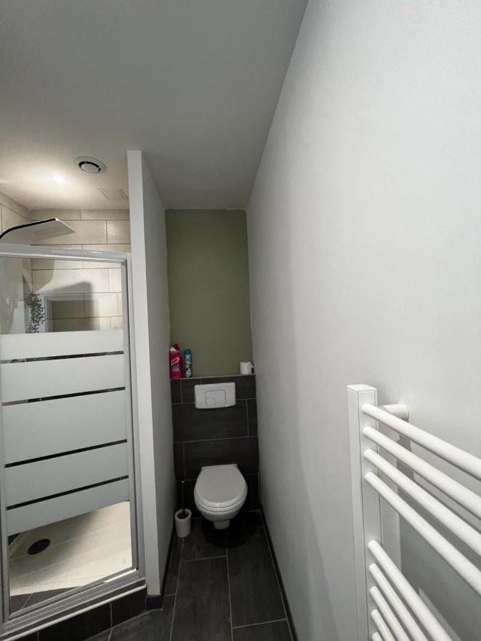Charmant 2 Pieces Avec Terrasse Proche Centre Ville - Parking Gratuit A Proximite Lourdes Exterior foto