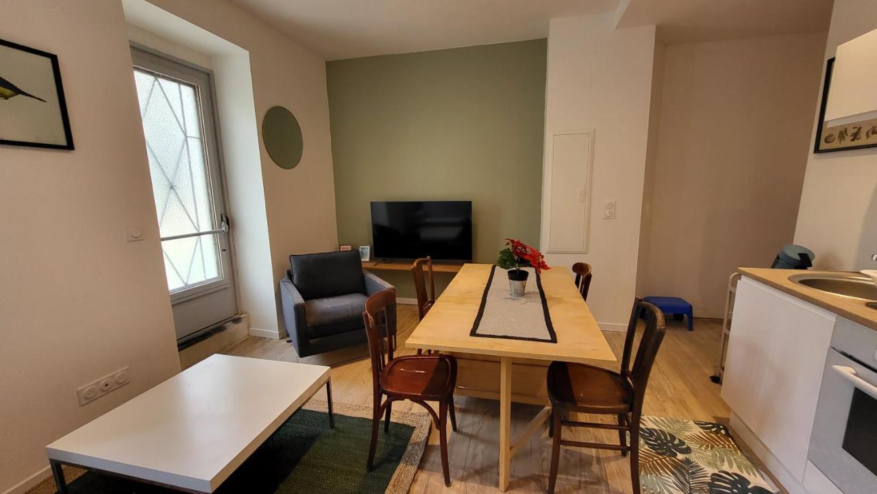 Charmant 2 Pieces Avec Terrasse Proche Centre Ville - Parking Gratuit A Proximite Lourdes Exterior foto